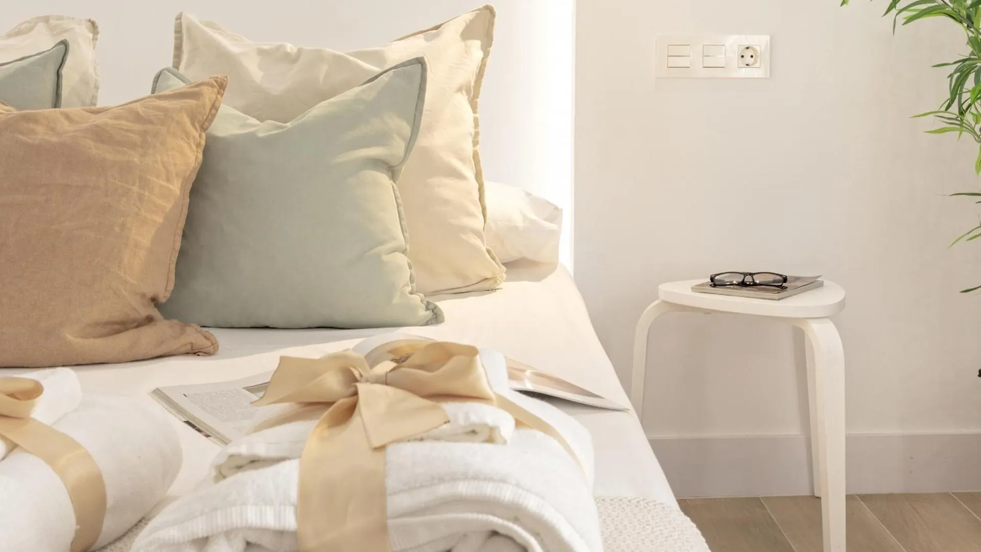 -Malagasunapts- Citycenter Spacious Studio Lägenhet